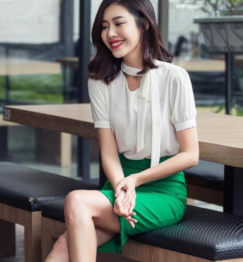 气质白领都在穿的套装裙：彰显女性风韵（图）