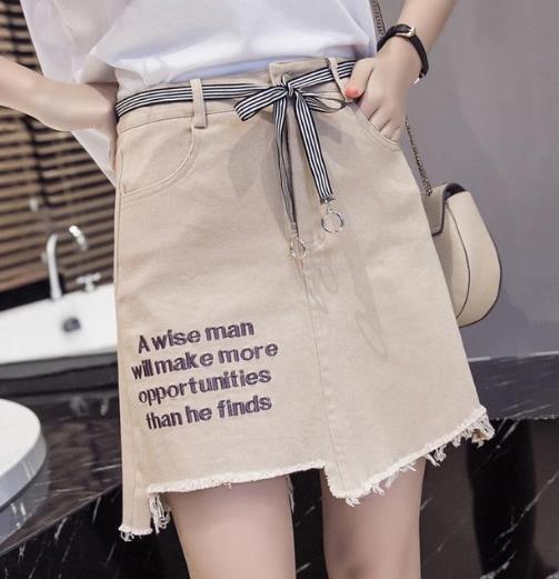 强力推荐春夏包臀鱼尾裙搭配 时尚优雅显气质