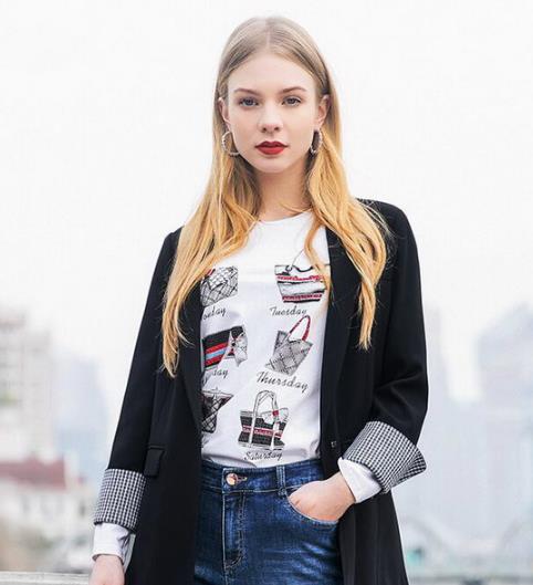 今年春天流行款必定是时尚知性的西服外套（图）