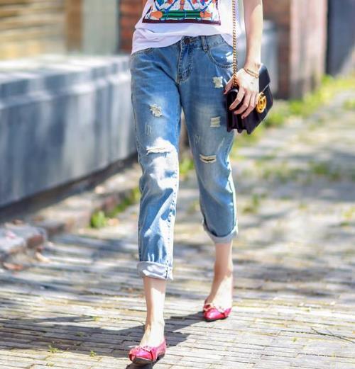 经典显瘦的时尚休闲裤搭配示范（图）