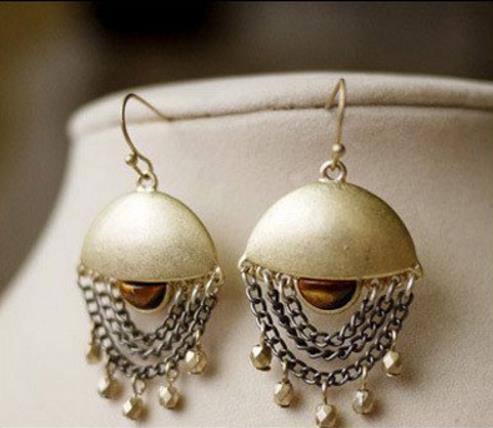 充满韩范儿气质的韩国耳环搭配示范（图）