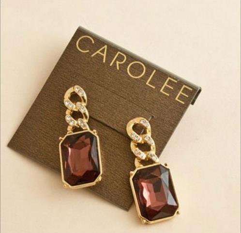 充满韩范儿气质的韩国耳环搭配示范（图）