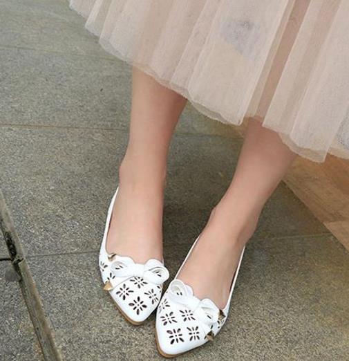 换上今年最流行的豆豆鞋 给你的脚放个假 换上今年最流行的豆豆鞋 给你的脚放个假