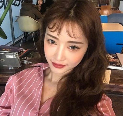 今年染发流行什么色 这5款绝对减龄显肤白