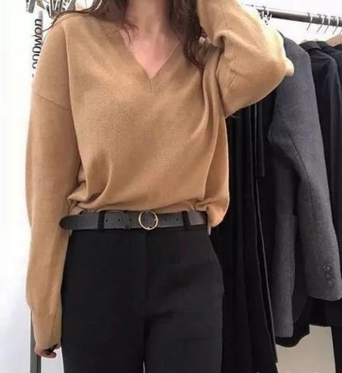 春天经典款纯色系穿搭：简约时尚（图）