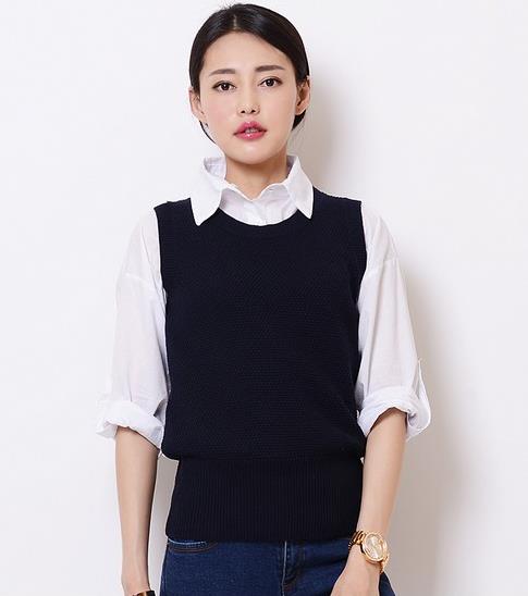 毛衣背心多种搭配示范 现在穿背心最合适（图）