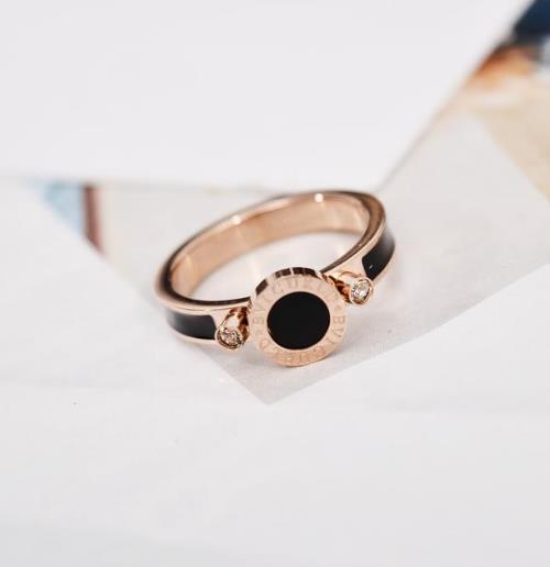 夏季就是项链的天下 韩版玫瑰金项链推荐（图）