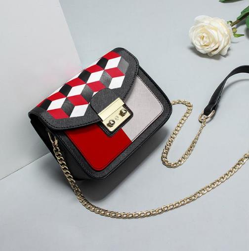 6款让女人提升品位的优质斜跨包搭配示范（图）