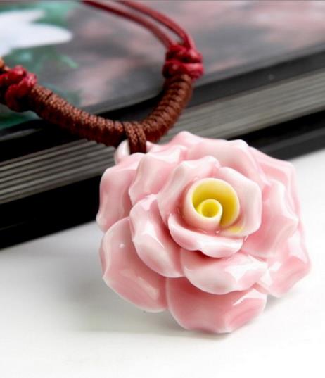 春夏小清新 你最爱这样的花朵小饰品（图）