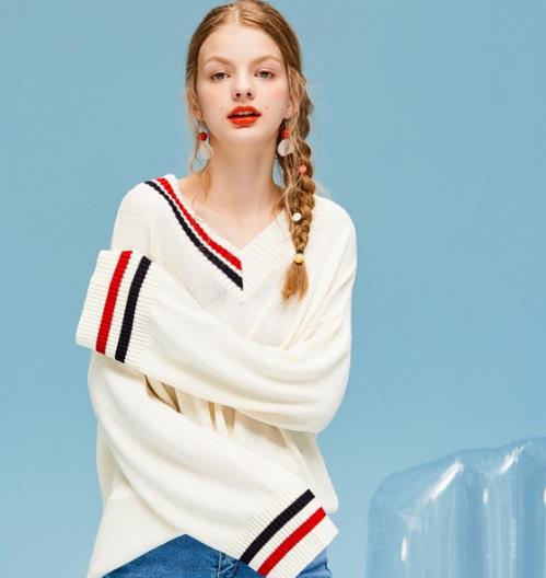 春天需要这件毛衣 5款毛衣减龄显瘦两不误 春天需要这件毛衣 5款毛衣减龄显瘦两不误