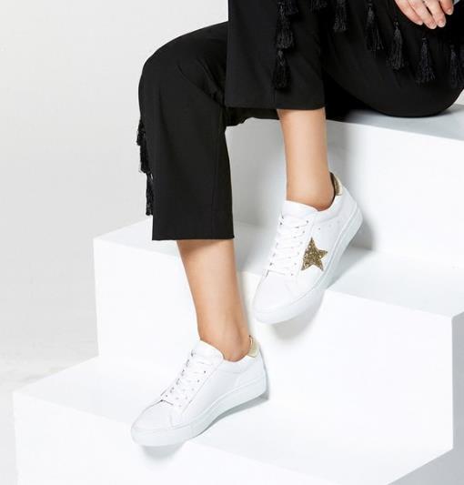 这样的休闲鞋入一双穿四季绝对的划算(图) 这样的休闲鞋入一双穿四季绝对的划算(图)