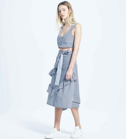 用彰显大长腿的系带连衣裙来刷新夏日感(图) 用彰显大长腿的系带连衣裙来刷新夏日感(图)