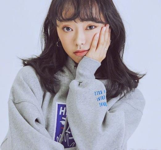 2018春季流行修颜又减龄的齐肩发发型(图) 2018春季流行修颜又减龄的齐肩发发型(图)