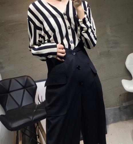 春天唯有衬衣搭配才能秀出文艺女神范儿（图）