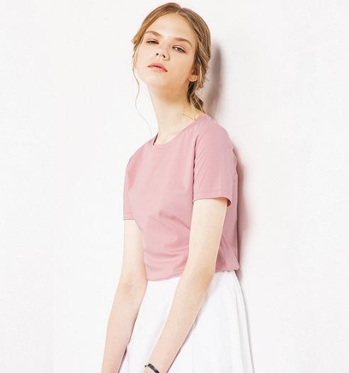 春季搭配是否出彩 这几款上衣至关重要（图）