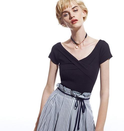 显瘦时髦新选择 5款衬衫搭配又酷又美（图）