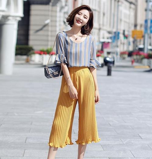 多功能雪纺短裤这样搭配上衣让夏天充满魅力