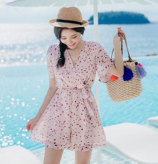 多功能雪纺短裤这样搭配上衣让夏天充满魅力