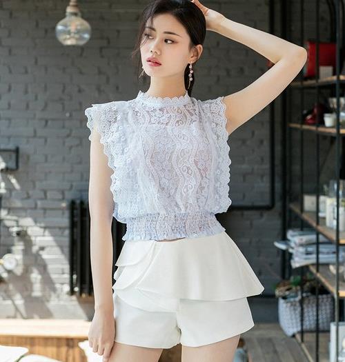 多功能雪纺短裤这样搭配上衣让夏天充满魅力