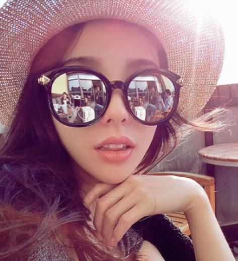 新款墨镜真的是潮到爆 防晒遮阳都ok（图）