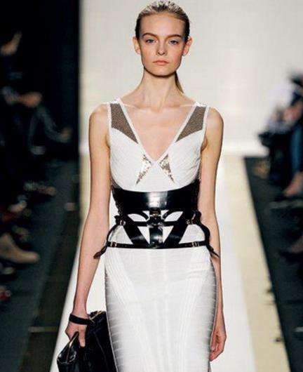 春夏该入手什么腰带 2018腰带系法大公开（图）