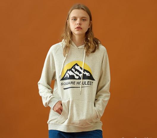 春暖花开 春款时髦卫衣的多种搭配示范（图）