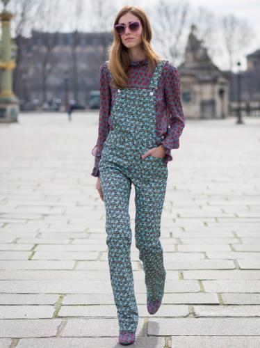 穿这样的背带裤就是为了减龄的（图）