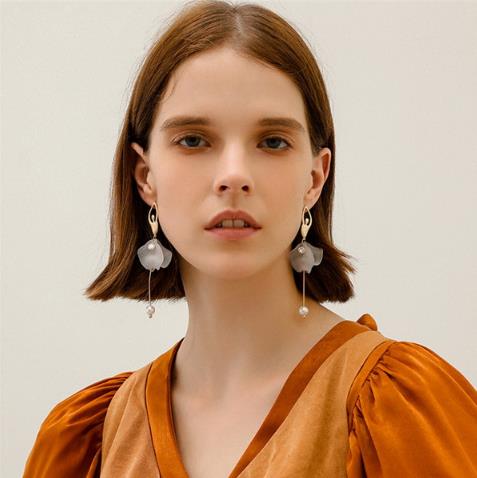 仙女们天生爱美 5款漂亮耳环搭配推荐（图）