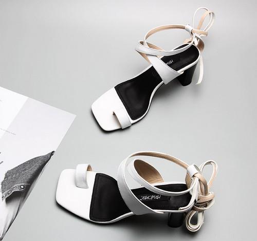 春季搭配潮流：绑带尖头平底单鞋搭配示范（图）
