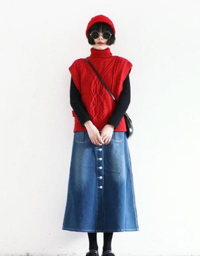 牛仔裙搭什么上衣好看 教你牛仔裙搭配示范