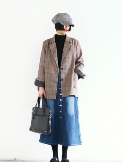 牛仔裙搭什么上衣好看 教你牛仔裙搭配示范