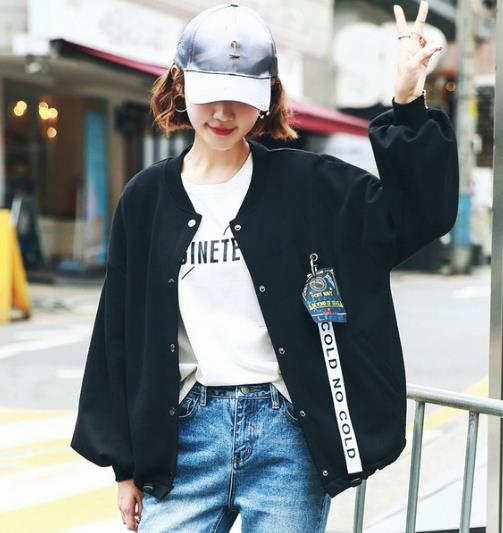 在春夏交替之际 入手一件时尚夹克外套吧 在春夏交替之际 入手一件时尚夹克外套吧