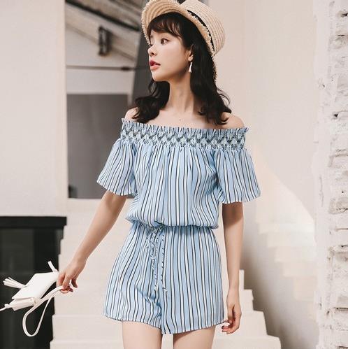 适合微胖女生的宽松背带牛仔短裤：显瘦减龄