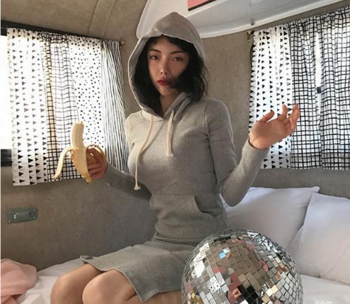 纠结卫衣怎么搭 春款卫衣搭配示范（图）