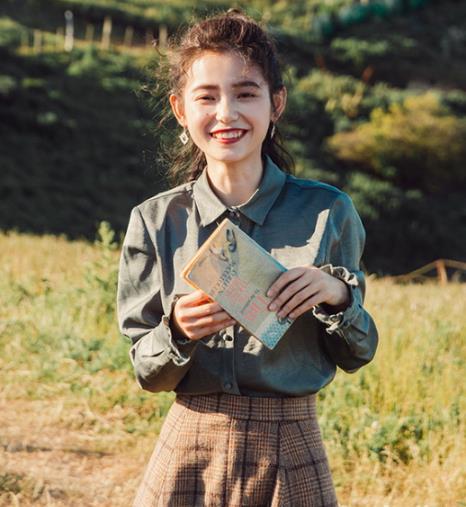 春季时髦搭：没有衬衫做不到只有你想不到（图）