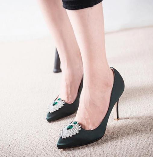 美脚配美鞋 这样性感气质的高跟鞋你选对了吗