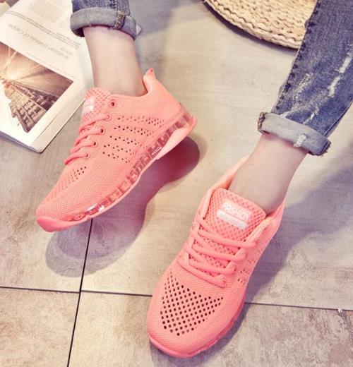夏季女生超爱的6款运动鞋 舒适透气又百搭