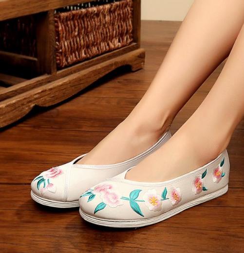 这五款不同的鞋你喜欢哪双（图）