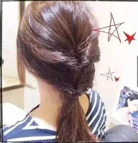 教你快速学会现在流行的百搭造型扭扭发（图）