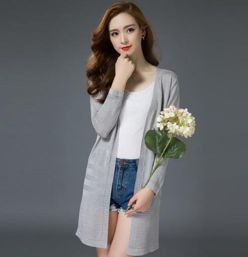 这样的针织开衫真的能改变气质 你值得一试 这样的针织开衫真的能改变气质 你值得一试