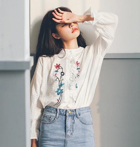 早春衣柜里一定要有时尚显瘦的长袖T恤（图）