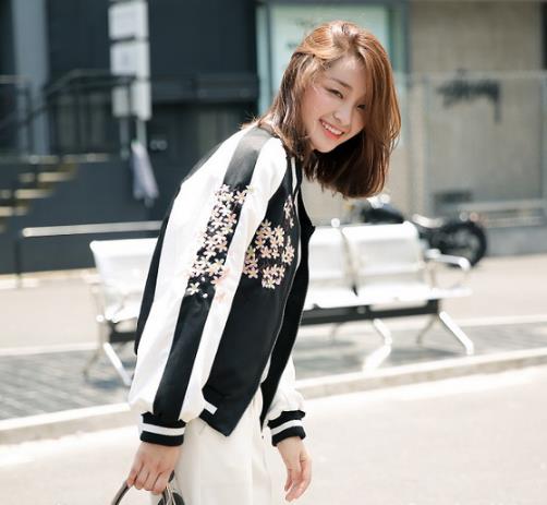 夹克外套搭配示范 演绎百变女神范儿(图) 夹克外套搭配示范 演绎百变女神范儿(图)