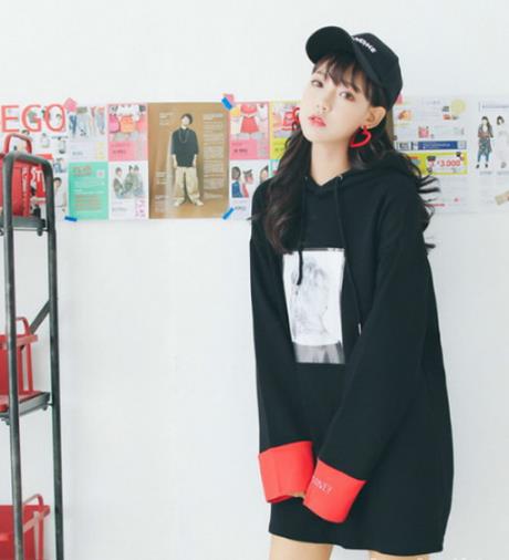 推荐几款自带凹造型属性的时尚卫衣（图）