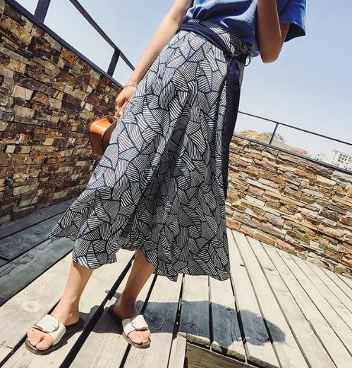 阔腿裤今年不要太火 显高显腿长的阔腿裤推荐 阔腿裤今年不要太火 显高显腿长的阔腿裤推荐