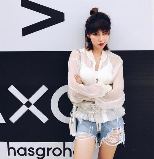 夏季首选透视防晒衣 穿上时髦还性感（图）