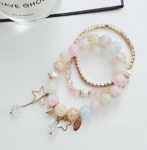 明星同款手链搭配 今年流行显白显气质的手链