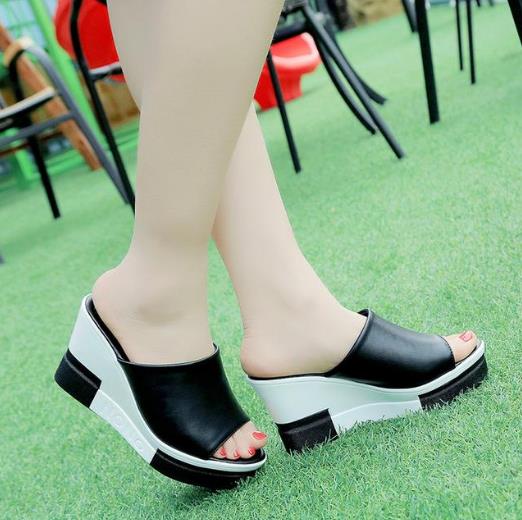 时髦显气质的拖鞋 懒人都爱这么穿（图）