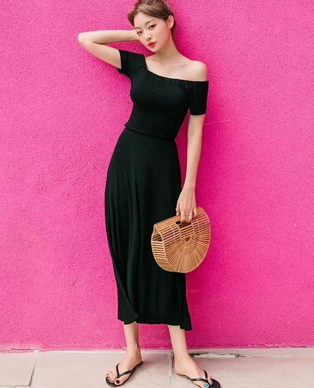 最新韩版连衣裙搭配 演绎多重个性（图）