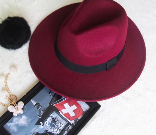 想要学会明星甜美范 怎能缺了这顶帽子（图）