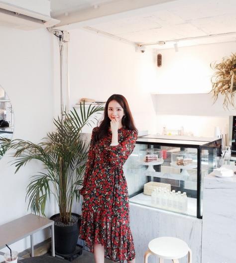 微胖女生穿搭技巧 轻松穿出窈窕身姿(图) 微胖女生穿搭技巧 轻松穿出窈窕身姿(图)